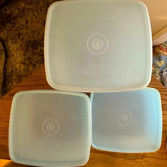 Vintage Tupperware set of 3 pastel square freezer containers - Picture 4 of 6